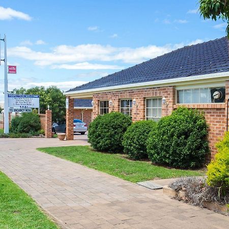 Golden Chain Aalana Motor Inn Cowra Εξωτερικό φωτογραφία