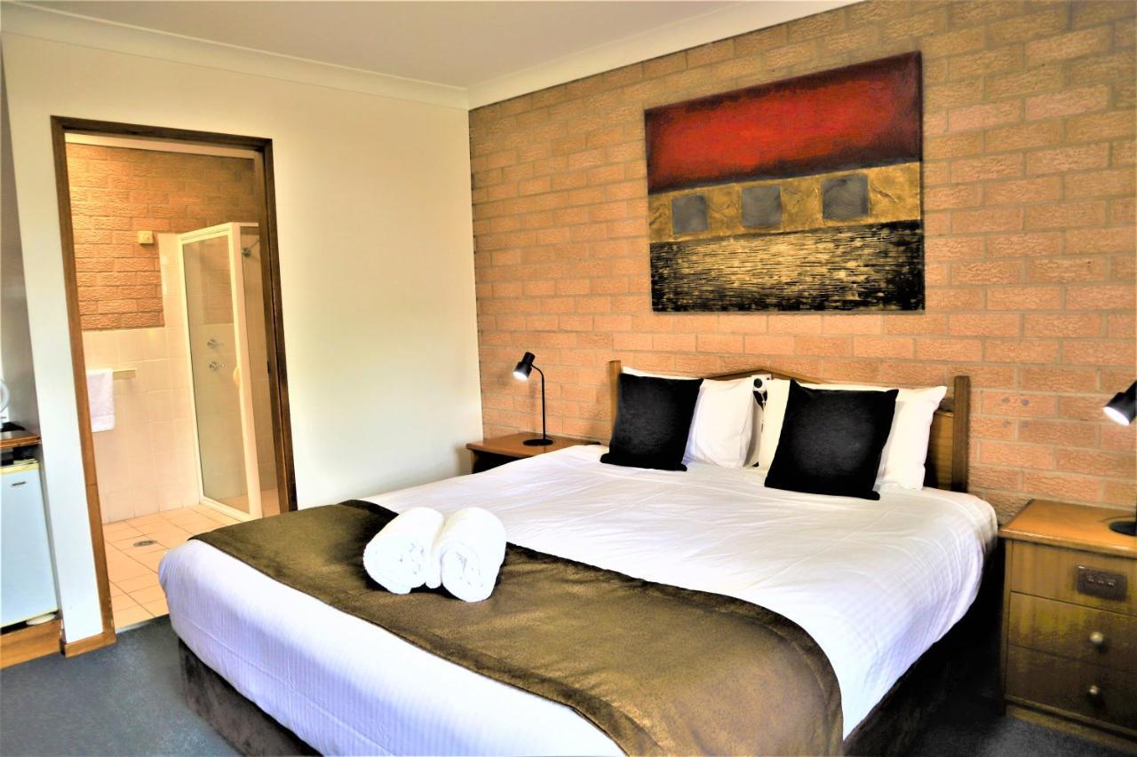Golden Chain Aalana Motor Inn Cowra Εξωτερικό φωτογραφία