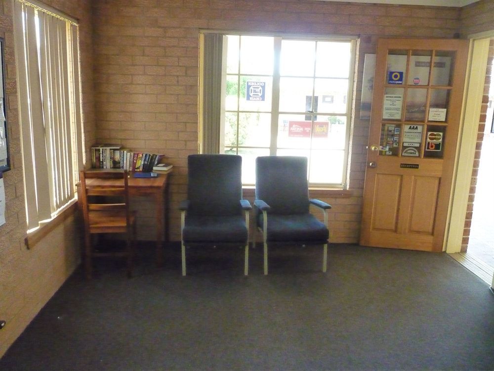 Golden Chain Aalana Motor Inn Cowra Εξωτερικό φωτογραφία