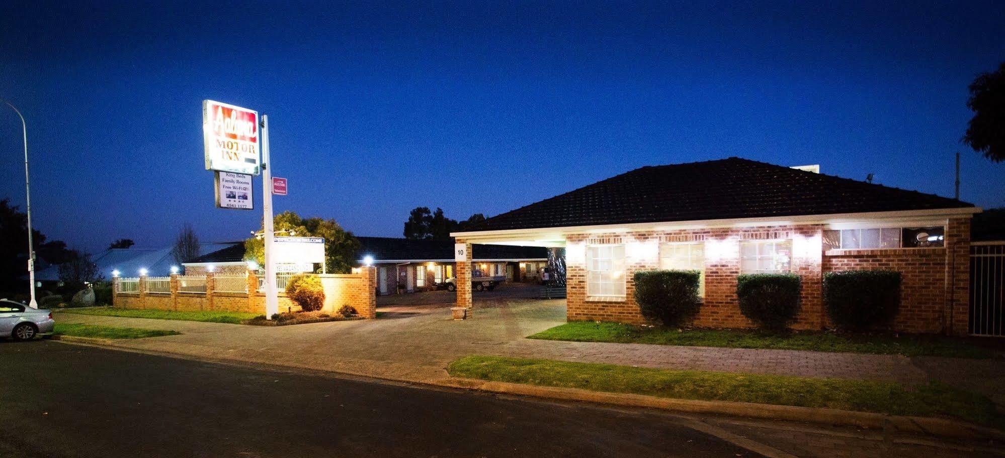 Golden Chain Aalana Motor Inn Cowra Εξωτερικό φωτογραφία