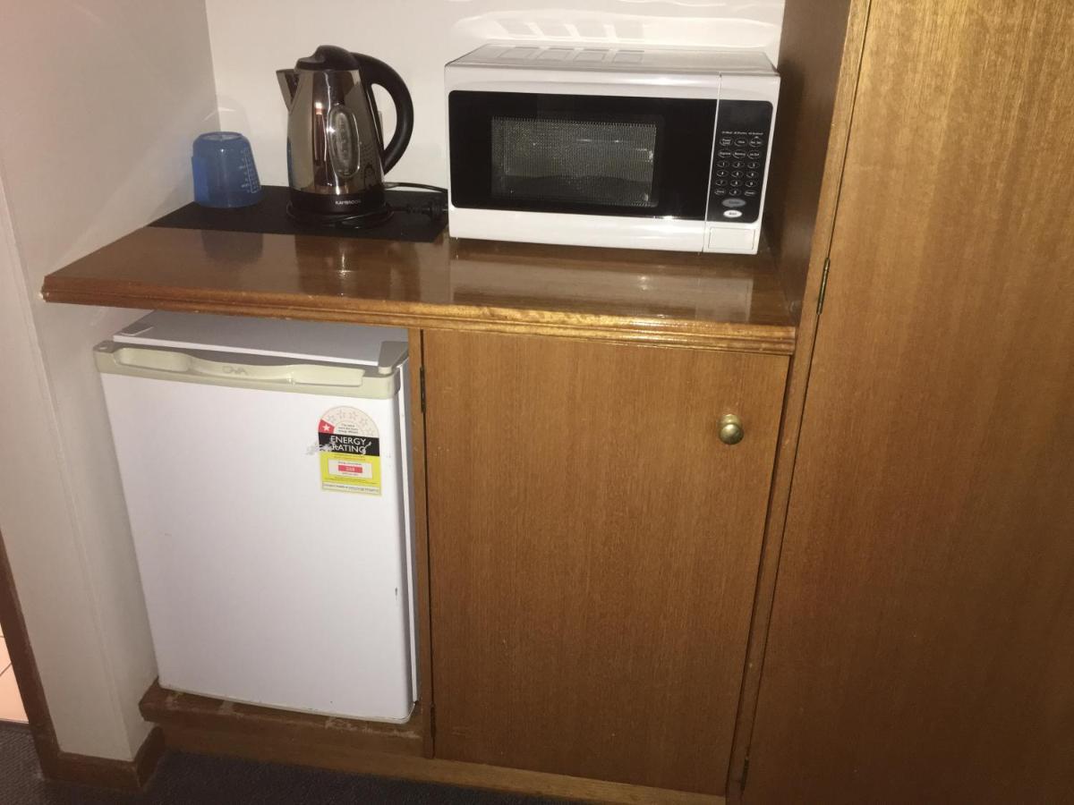 Golden Chain Aalana Motor Inn Cowra Εξωτερικό φωτογραφία